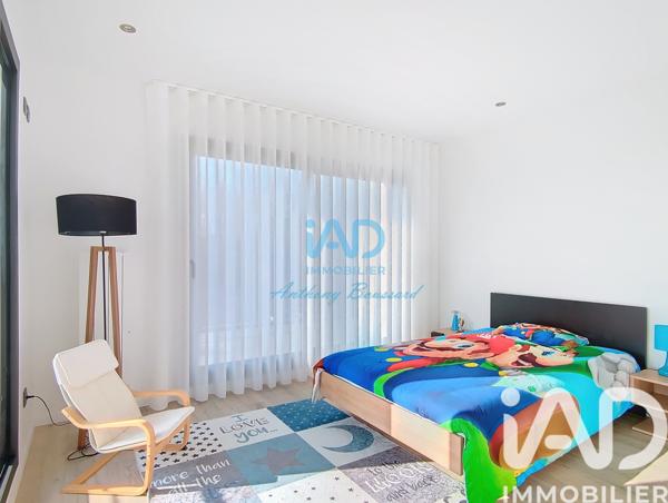 Maison à vendre 8 pièces 240 m² Fontenay-Trésigny