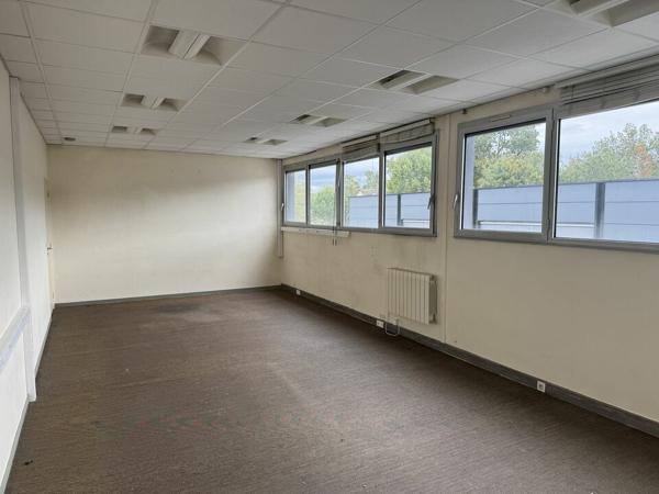 SAINT AVERTIN BUREAU A LOUER 48 M²