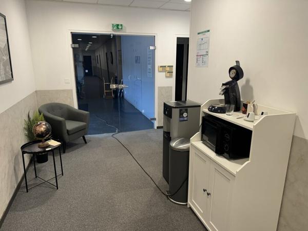 SAINT AVERTIN BUREAU A LOUER 48 M²