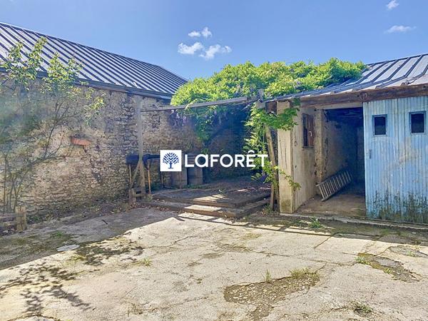 Achat maison près de THENEZAY - 9 pièce(s) - 194 m² - 154 840 €