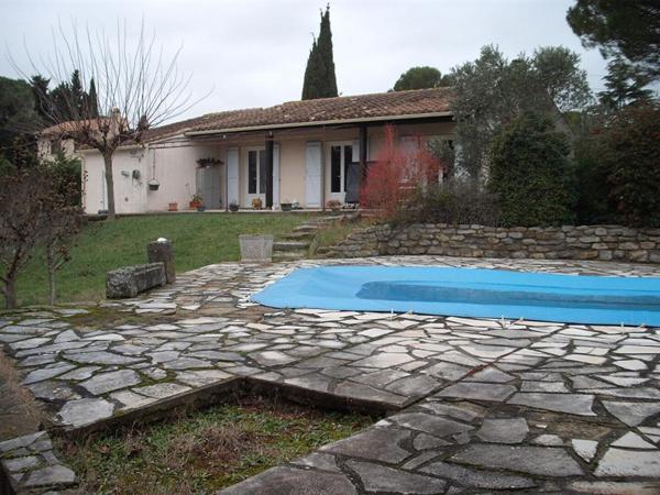 Villa t5 de 90m² sur terrain 1660m² avec piscine