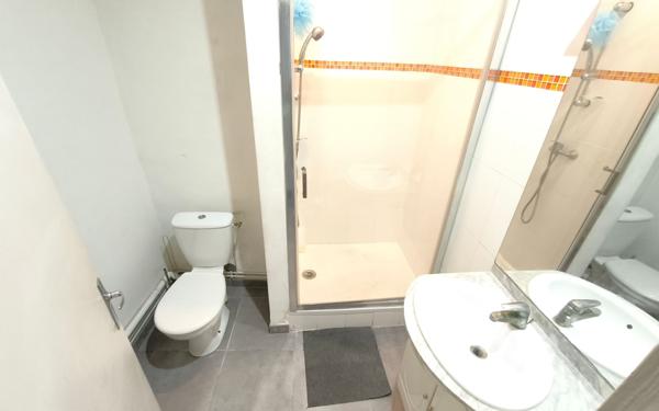 Appartement à vendre    2 pièces •  Nîmes