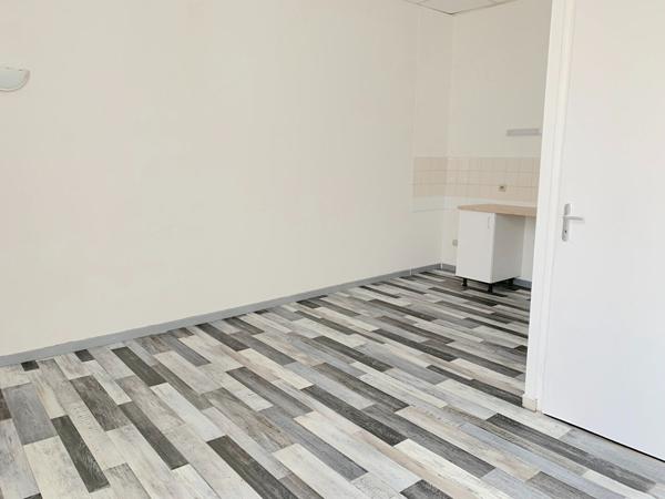A LOUER APPARTEMENT 1 PIECE - BLAYE CENTRE , Blaye A LOUER APPARTEMENT 1 PIECE - BLAYE CENTRE , Blaye