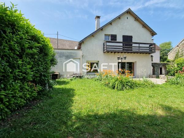 Authenticité et potentiel, une maison à réinventer dans un cadre idéal !
