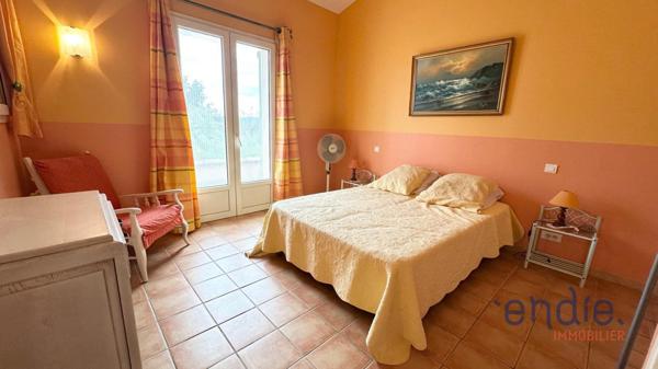 LORGUES. Villa 3 chambres,146m2 , Annexe et sous-sol