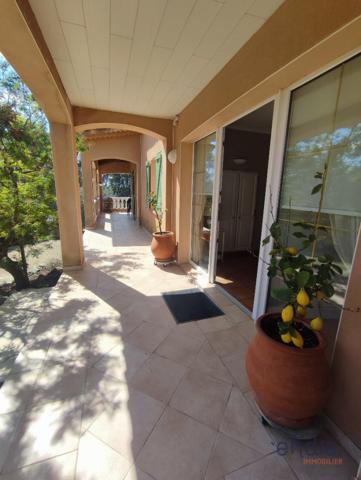 LORGUES. Villa 3 chambres,146m2 , Annexe et sous-sol