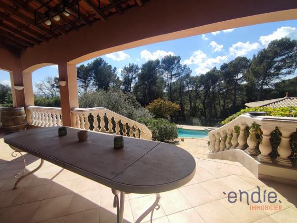LORGUES. Villa 3 chambres,146m2 , Annexe et sous-sol