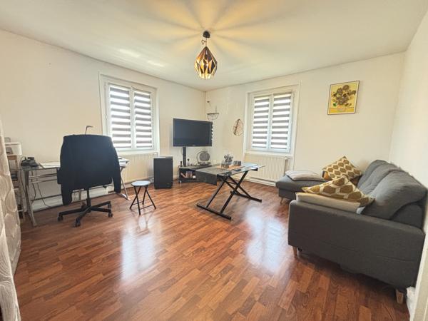 Duplex 4 pièces avec garage, cave et terrain privatif