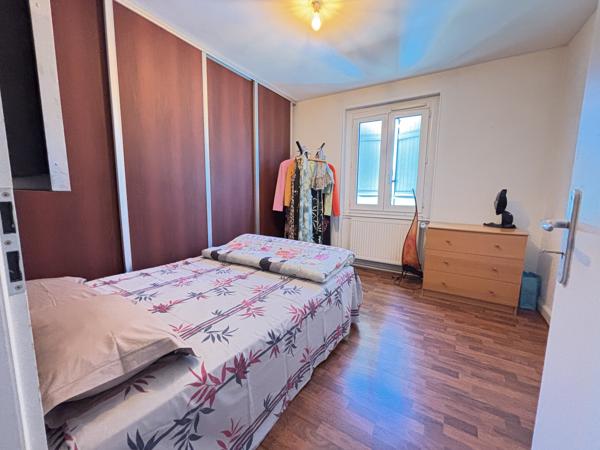 Duplex 4 pièces avec garage, cave et terrain privatif
