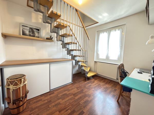 Duplex 4 pièces avec garage, cave et terrain privatif