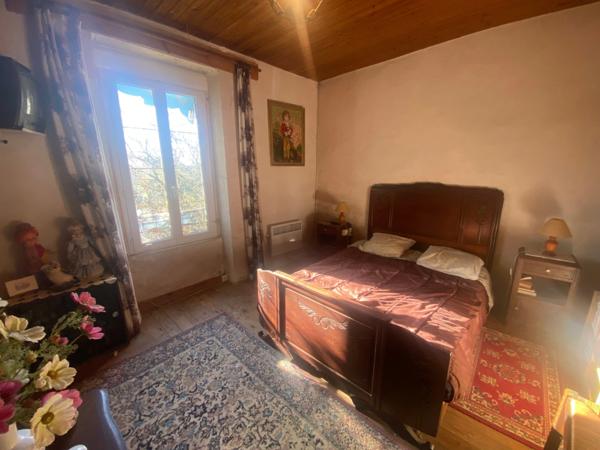 LA CLAYE 85320 15 MIN DES PLAGES ADORABLE MAISON EN PIERRES AVEC DEPENDANCES ET JARDIN CLOS A PRIX FOU