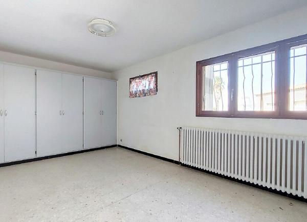 Maison à vendre    7 pièces •  Valensole