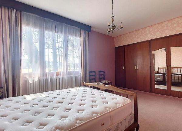 Maison à vendre    7 pièces •  Valensole