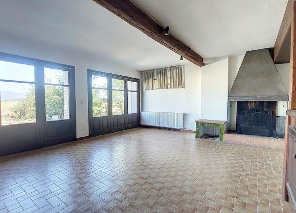 Maison à vendre    7 pièces •  Valensole