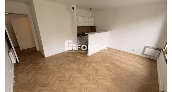 Location Studio 29.91 m² - Rueil-malmaison 92500