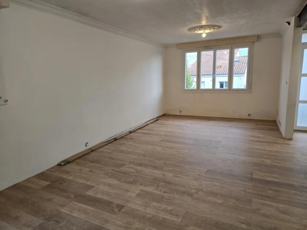 Maison à vendre 6 pièces LA ROCHE SUR YON (85)