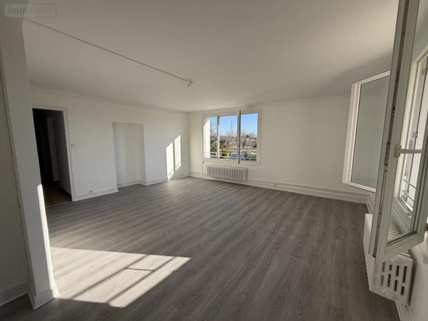 Appartement à louer à Pierrelatte dans la Drôme (26700), ref : 26060-L109