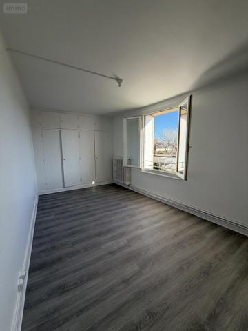 Appartement à louer à Pierrelatte dans la Drôme (26700), ref : 26060-L109