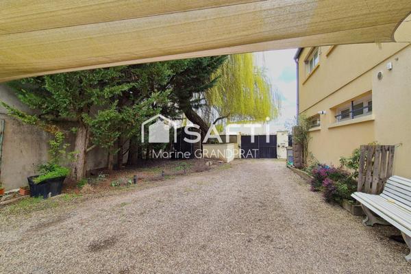 Maison rénovée avec jardin calme, proche centre ville