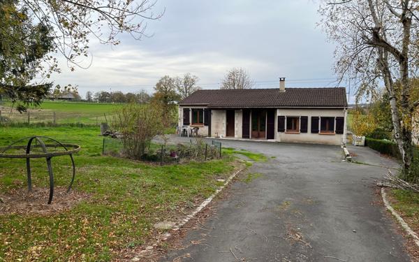 Maison à vendre    4 pièces • 100 m2 Roumazières-Loubert