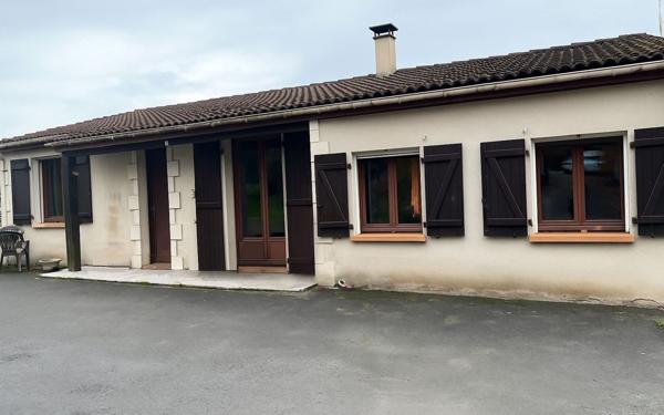 Maison à vendre    4 pièces • 100 m2 Roumazières-Loubert