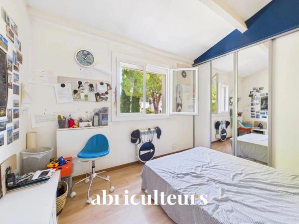 Maison familiale avec dépendance de 192 m² en vente à Bouc-Bel-Air(13320)