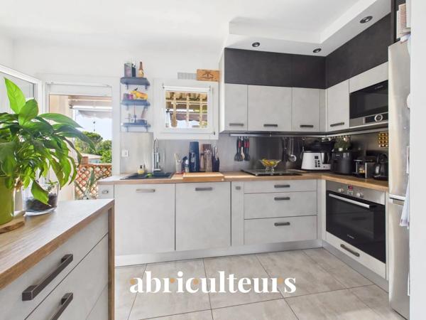 Maison familiale avec dépendance de 192 m² en vente à Bouc-Bel-Air(13320)