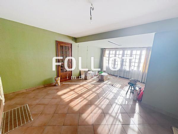 A VENDRE 10 MN SAINT LO Maison dans bourg tous commerces 50680