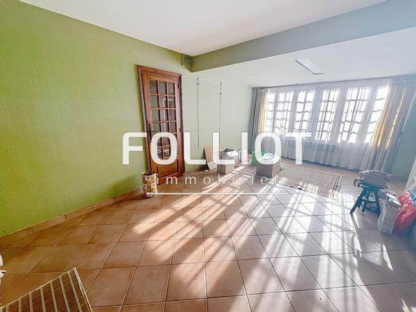 A VENDRE 10 MN SAINT LO Maison dans bourg tous commerces 50680