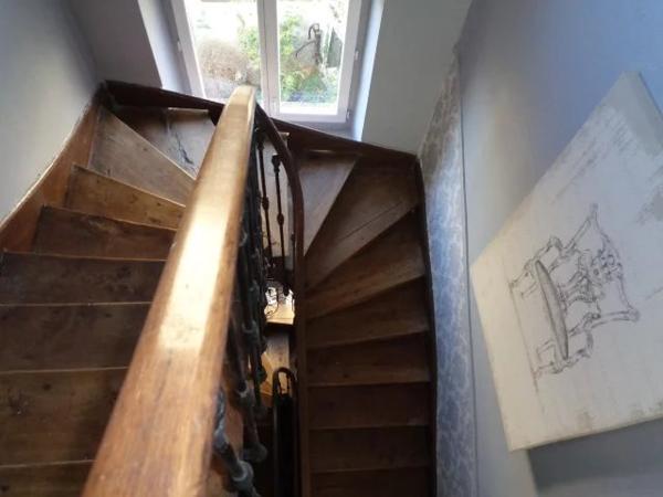 Impressionnant maison de ville de 4 chambres avec cour privée au cœur de Villefagnan