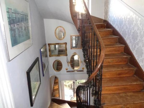 Impressionnant maison de ville de 4 chambres avec cour privée au cœur de Villefagnan