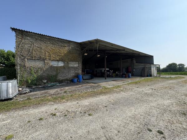 Maison 9 pièces à vendre à Berneuil