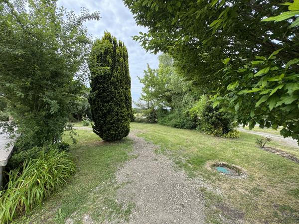 Maison 9 pièces à vendre à Berneuil