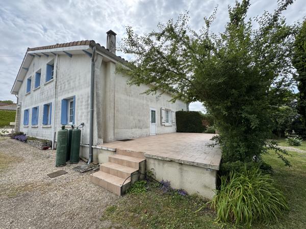 Maison 9 pièces à vendre à Berneuil