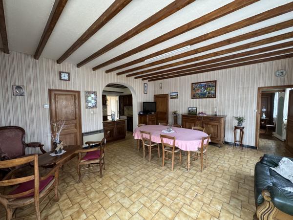 Maison 9 pièces à vendre à Berneuil
