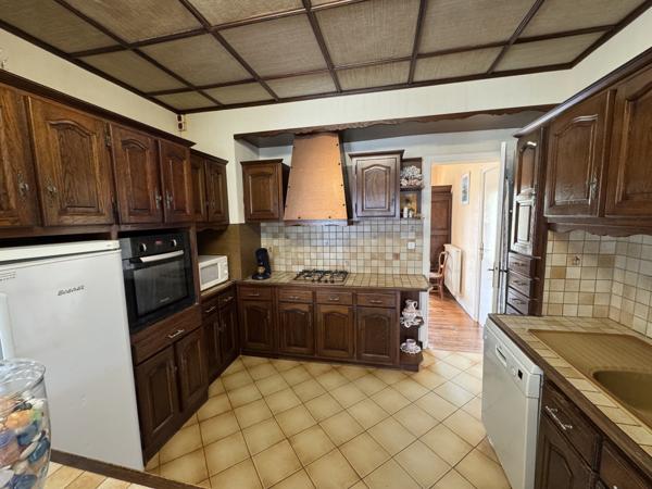 Maison 9 pièces à vendre à Berneuil