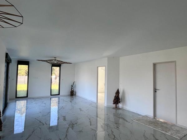 AIXE SUR VIENNE – Maison plain-pied récente – 203 000 € HAI