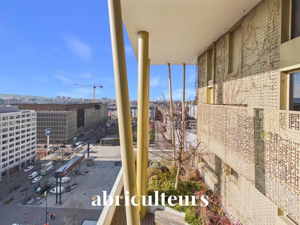 Appartement exceptionnel de 119.0 m² Avec extérieurs Immeuble de 2019 prestigieux Au pied du Métro