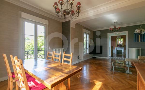 Maison à vendre    9 pièces •  Sucy-en-Brie