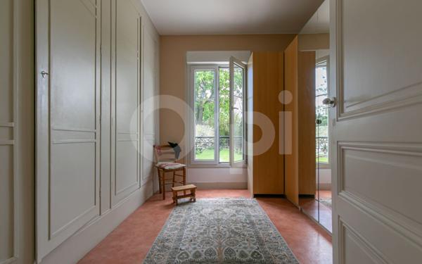 Maison à vendre    9 pièces •  Sucy-en-Brie