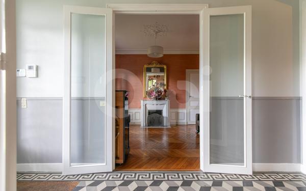 Maison à vendre    9 pièces •  Sucy-en-Brie