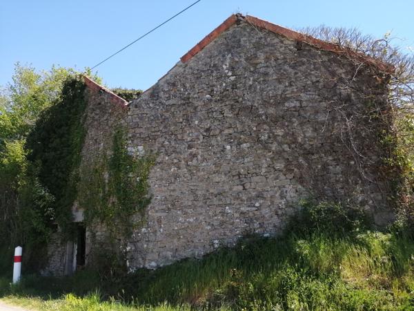 Petit corps de ferme à restaurer !