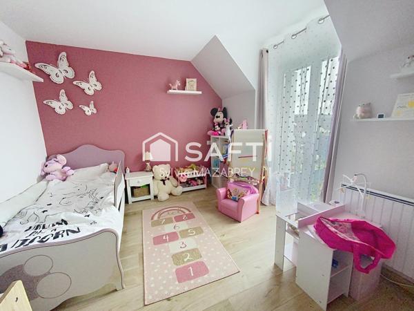 À découvrir sans tarder ! Charmante maison 5 pièces – 122 m² avec jardin et sous-sol total