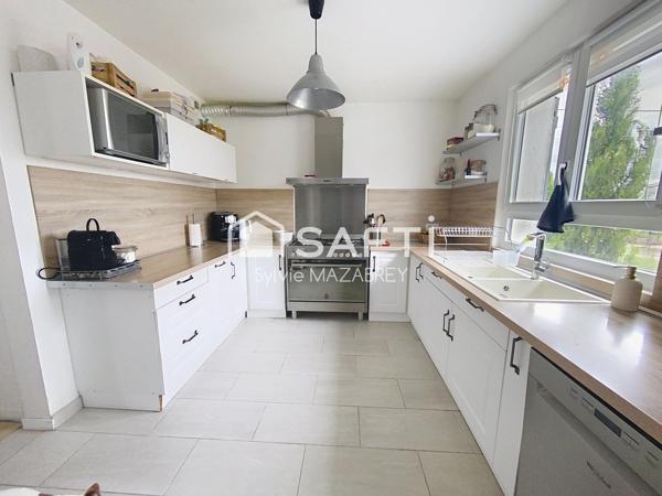 À découvrir sans tarder ! Charmante maison 5 pièces – 122 m² avec jardin et sous-sol total