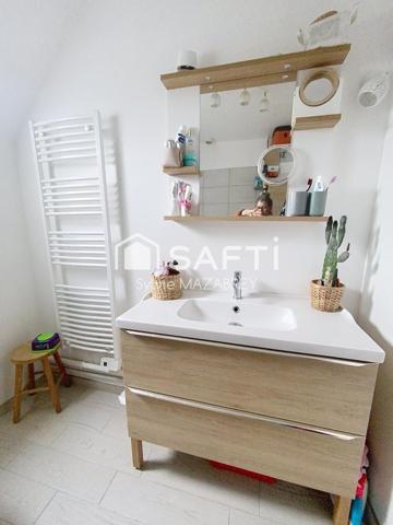 À découvrir sans tarder ! Charmante maison 5 pièces – 122 m² avec jardin et sous-sol total