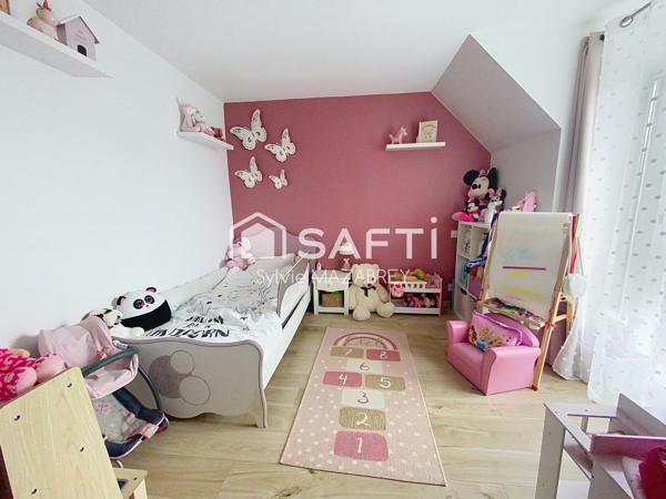 À découvrir sans tarder ! Charmante maison 5 pièces – 122 m² avec jardin et sous-sol total