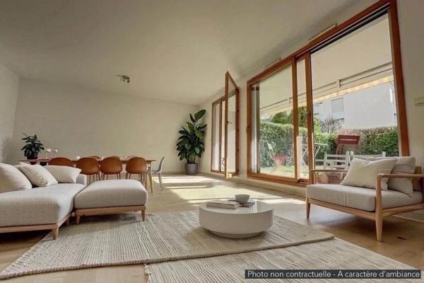 Appartement T4 de 89m² en rez de jardin privatif de 55m² et terrasse de 13m²