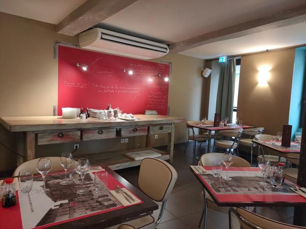 restaurant
