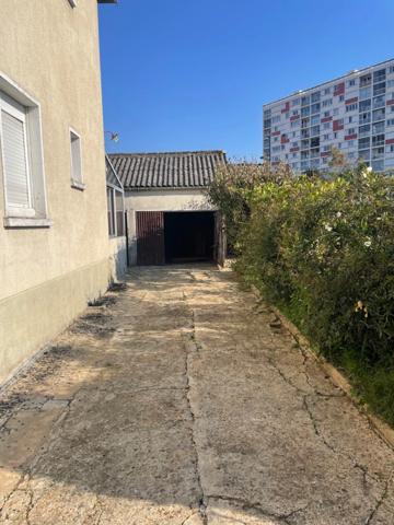 Maison à vendre 5 pièces ALLONNES (72)