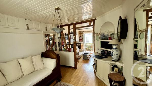 Appartement à vendre  3 pièces - 42,60 m 2   PARIS  - 75018